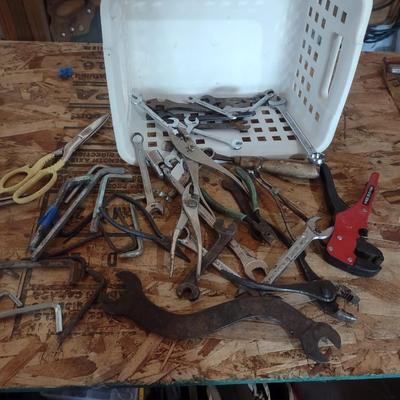 SMALLER HAND TOOLS