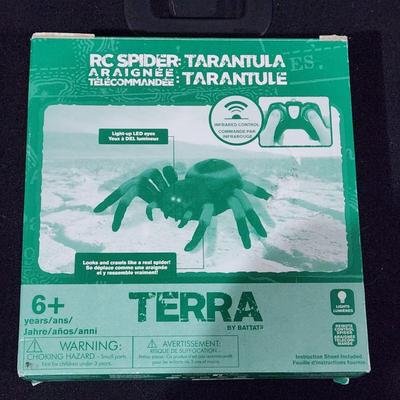 Sale Photo Thumbnail #210: Terra by Battat Remote Controlled Tarantula New in box
Will receive item as is and is in great condition.