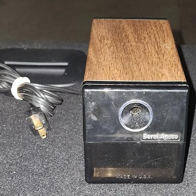 Sale Photo Thumbnail #201: Vintage Berol Absco electronic pencil sharpener

Great condition