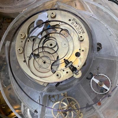 Huge Lot - Misc Parts - Pocket Watches / Wristwatches