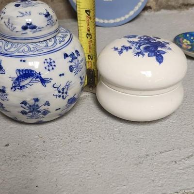Sale Photo Thumbnail #336: Wedgewood 1973 Mother's Day, small ginger jar is cracked but repaired, that guilded plate is really neat and a pair of Limoges trinkets.
