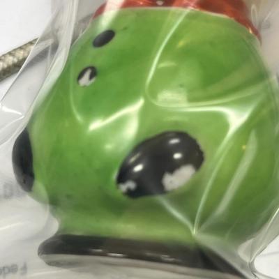 Sale Photo Thumbnail #519: Vintage Japan Cat Salt or Pepper Shaker  Paint missing on part of left paw.  No cork in bottom.
2.5" tall