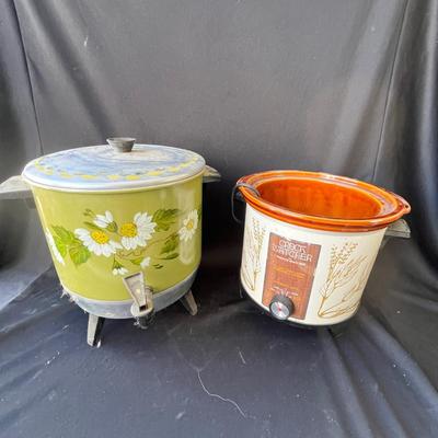 Lot 53 Vintage crockery