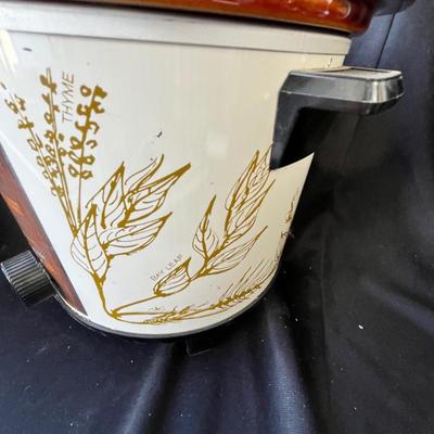 Lot 53 Vintage crockery