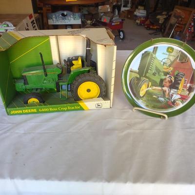 JOHN DEERE TRACTOR AND PLATE