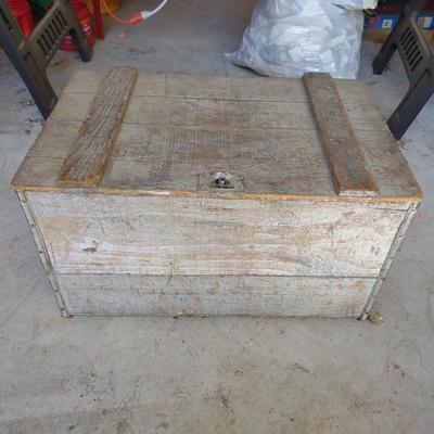 OLD STORZ BEER WOODEN CRATE