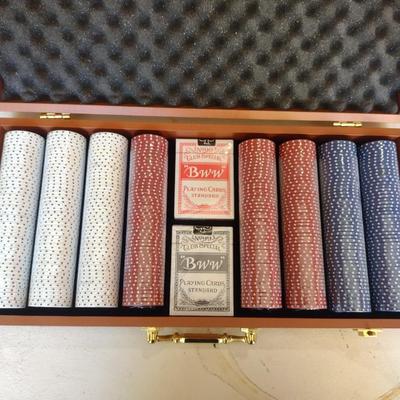 POKER CHIPS AND CARDS IN A CARRY CASE PLUS DUFF BEER THE SIMPSON PLAYING CARD