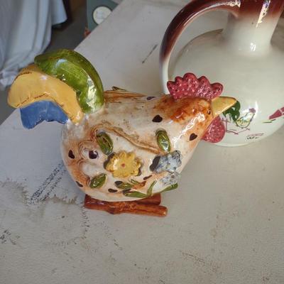 ROOSTER DECOR & SERVING PIECES