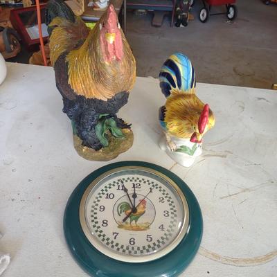 ROOSTER FIGURES & ROOSTER WALL CLOCK
