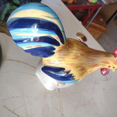 ROOSTER FIGURES & ROOSTER WALL CLOCK