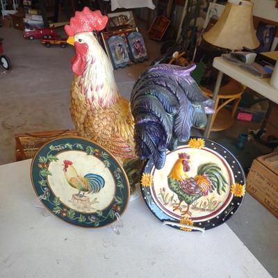 TWO DECORATIVE ROOSTER PLATES, LARGE ROOSTER FIGURE
