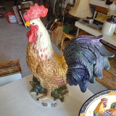 TWO DECORATIVE ROOSTER PLATES, LARGE ROOSTER FIGURE