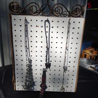 ROTATING JEWELRY DISPLAY AND COSTUME JEWELRY