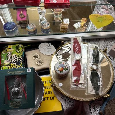 Sale Photo Thumbnail #7: - Display pieces, table, lights, table cloth, items in the back are not included. 

NO CHERRY PICKING or taking ONLY the items you want and leaving the rest or you will be banned! Please arrive with enough time to load. Bring boxes/any tools to assemble /