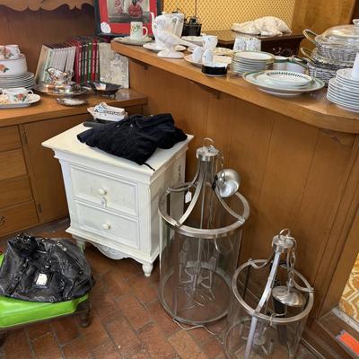 Sale Photo Thumbnail #112: - There is a dresser in the kitchen that is sold so it is not included 

NO CHERRY PICKING or taking ONLY the items you want and leaving the rest or you will be banned! Please arrive with enough time to load. Bring boxes/any tools to assemble /dolly/peopl