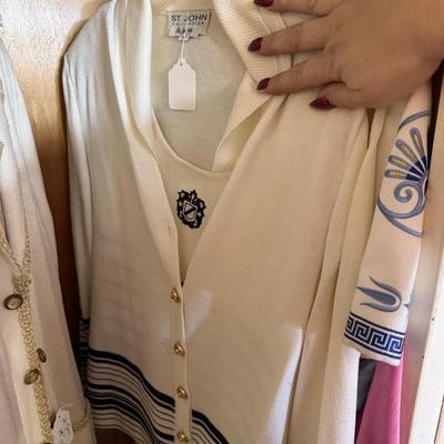 Sale Photo Thumbnail #131: - Clothing racks are not included. rug is in another lot. So not included. 

NO CHERRY PICKING or taking ONLY the items you want and leaving the rest or you will be banned! Please arrive with enough time to load. Bring boxes/any tools to assemble /dolly/p