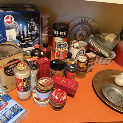 Sale Photo Thumbnail #141: - Cabinet built in. Not included 

NO CHERRY PICKING or taking ONLY the items you want and leaving the rest or you will be banned! Please arrive with enough time to load. Bring boxes/any tools to assemble /dolly/people to help load/etc.
- Questions? Call 