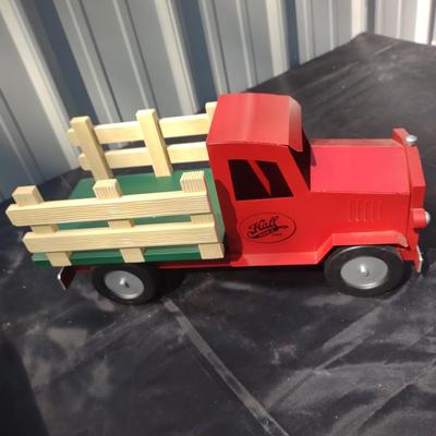 NYLINT TOY FARM TRUCKS