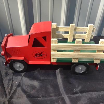 NYLINT TOY FARM TRUCKS