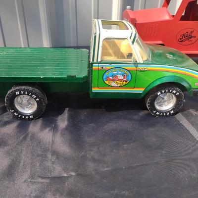 NYLINT TOY FARM TRUCKS