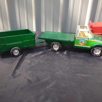 NYLINT TOY FARM TRUCKS