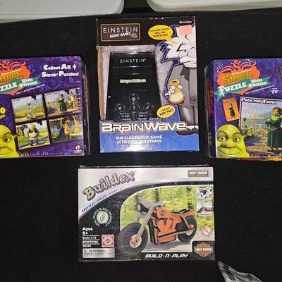 Sale Photo Thumbnail #285: New Games and Puzzle Lot | Shrek Brainwave Buildex