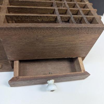 Arts & Crafts Letter Holder