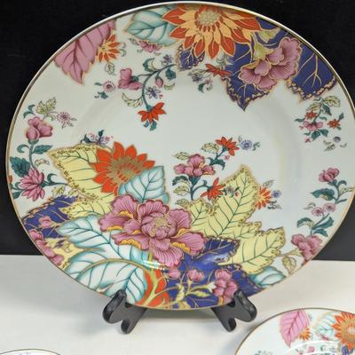 Sale Photo Thumbnail #770: Service For 4 Horchow Japan Tobacco Leaf Porcelain China 20 Pieces