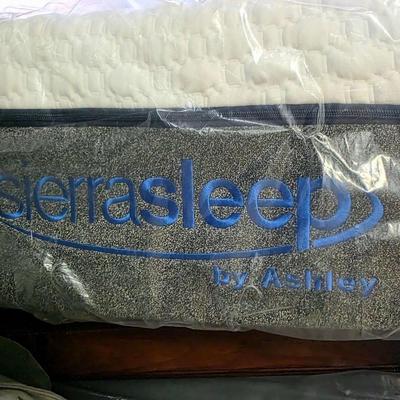 Queen Bed Set