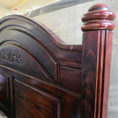Queen Bed Set