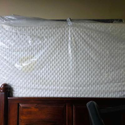Queen Bed Set