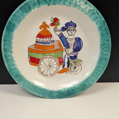 Sale Photo Thumbnail #807: Giovanni Desimone De Simone Italian Pottery Plate Whimsical Street Vendor #64/14