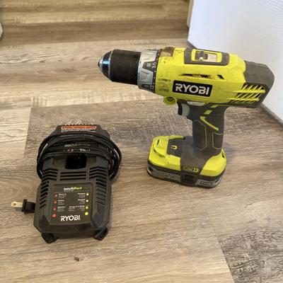 Sale Photo Thumbnail #95: Ryobi drill with two packs of extra bits