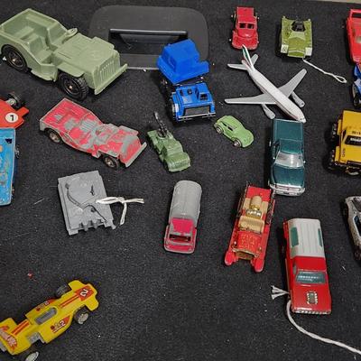 Sale Photo Thumbnail #313: Huge Toy Car lot w/ Tonka Hot Wheels & many more

Will receive all items pictured as is