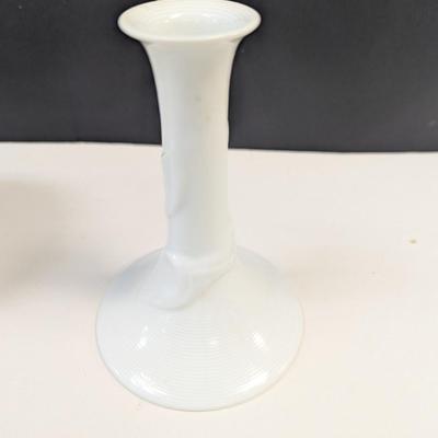 Sale Photo Thumbnail #869: Hutschenreuther Fleuron Chloe’ Paris Rotonde Candles Holders & Vase