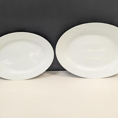 Sale Photo Thumbnail #879: Hutschenreuther Fleuron Chloe’ Paris Rotonde Platters