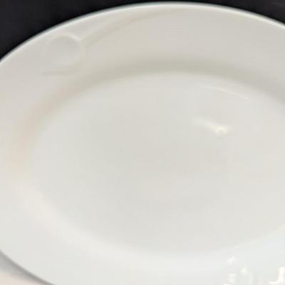 Sale Photo Thumbnail #880: Hutschenreuther Fleuron Chloe’ Paris Rotonde Platters