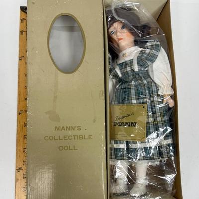 Sale Photo Thumbnail #279: In new condition inside original box.