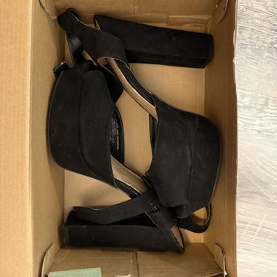 Sale Photo Thumbnail #126: Used 3 pairs of heels