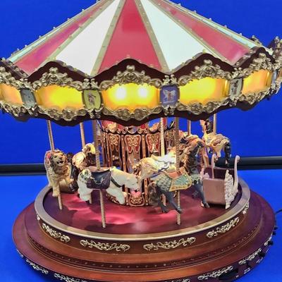 Mr. Christmas Grand Marquee Carousel 2007