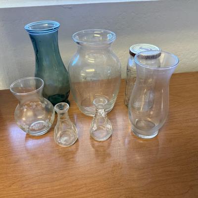 Sale Photo Thumbnail #157: Mixed lot of glassware