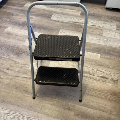 Sale Photo Thumbnail #178: 2 step step stool