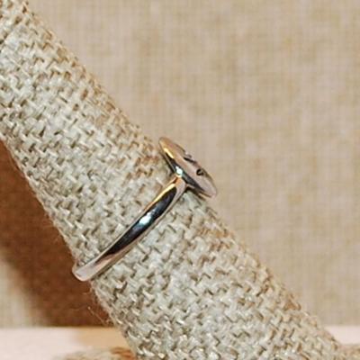 Size 7 Marked .925 "Marijuana" Leaf Ring on a Silver Band (2.3g)