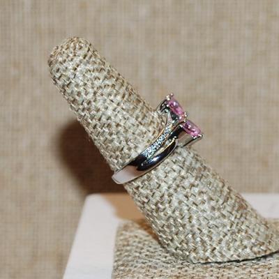 Size 7½ Double Pink Hearts Ring with Side Swirl Accents on a Silver Tone Band (3.3g)