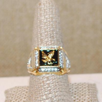 Size 10 "Gold Eagle on Black" Ring with a Square of Brilliant Clear Stones on a Gold Tone Band (6.9g)