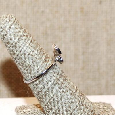 Size 6 ½ Marked .925 Butterfly Ring with Ground Brilliant Stones on a Silver Band (1.7g)