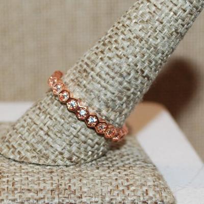 Size 10 Infinity Style ROSE GOLD Ring with All Hex Segments Filled with a Clear Round Stone (2.6g)
