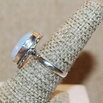 Size 7½ Marked .925 Translucent "Clouds" Light Blue OPAL Style Gemstone Ring on a Silver-Plated Band (5.7g)
