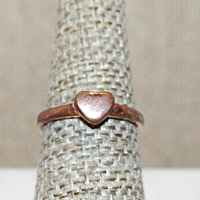 Size 7 Delicate VINTAGE Copper Colored No-Stones Ring & Solid HEART on a Copper Colored Band (1.8g)