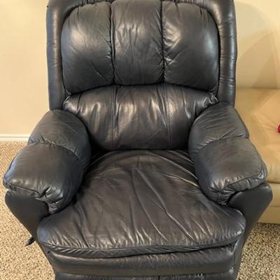 Sale Photo Thumbnail #10: Cozy recliner, well-kept and very comfortable.